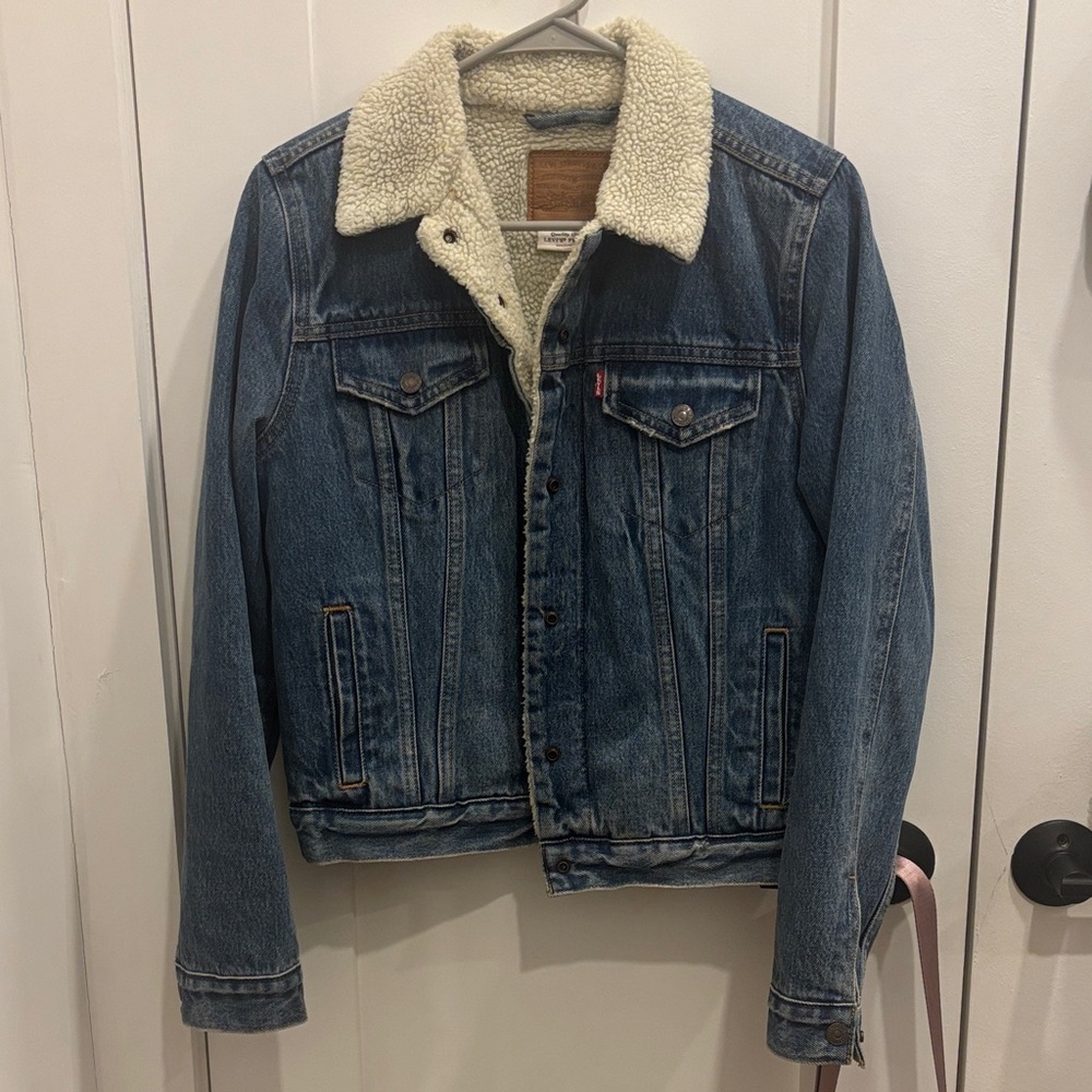 Levi's Blue Denim Sherpa-Lined Jacket with Cream Collar